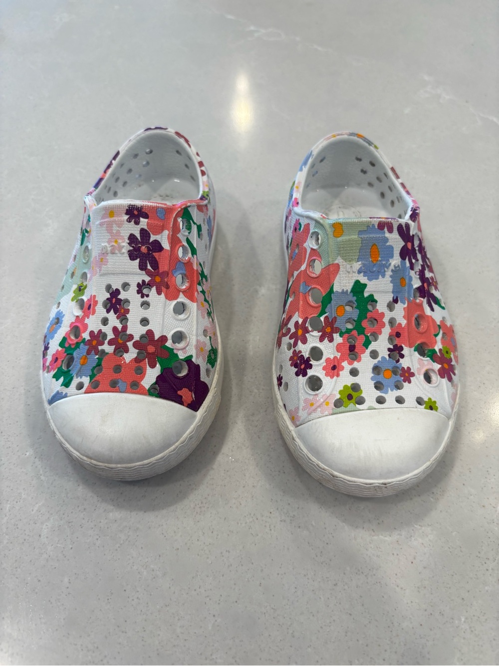 Native “Jefferson” Girls Shoes- Floral- Size 5C (Toddler)